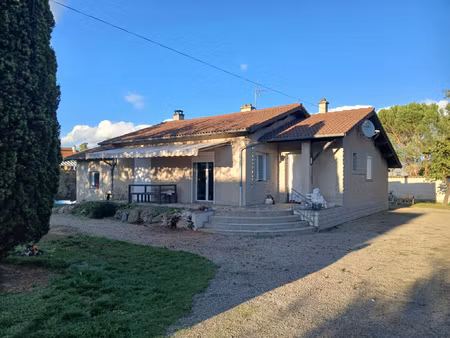 maison individuelle   3 chambres  terrain de 700 m2