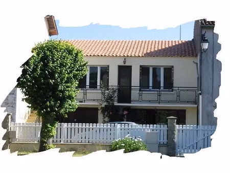 aison de caractère 138 m² – 3 chambres – terrasse  jardin