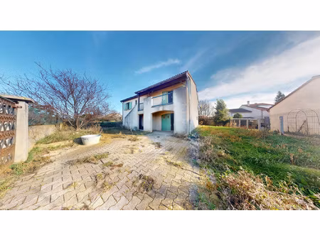 vic le comte maison 90m2 hab. sur sous sol complet avec terr