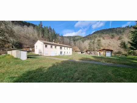 villa de caractère 179 m2 - terrain 7 852 m2 - fort potentie