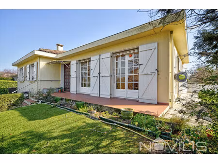 ** villa de type 4 de plain-pied d'une superficie de 107m2 habitables**