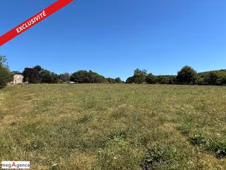 entre brive et tulle -terrain à bâtir de 1922 m² avec belle vue