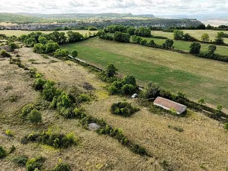 terrain agricole de 2 3 hectares avec grange - cadre naturel
