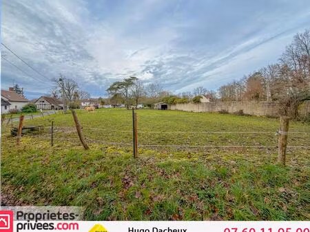 terrain cosntructible -theillay - 1106 m² -