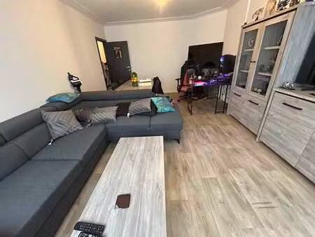 appartement à louer (eur 1190 + eur 45 charges communes)