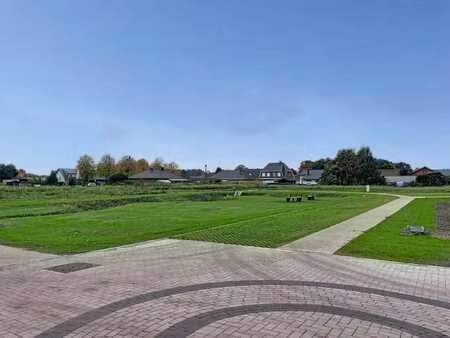 zuidwest gerichte bouwgrond voor open bebouwing