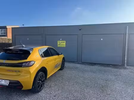 garage denderhoutembaan/groeneweg
