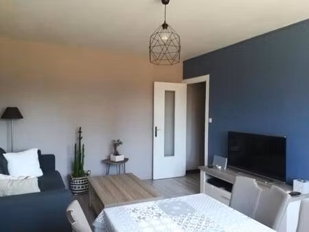 appartement t2 reze - 47 m2 659 euros