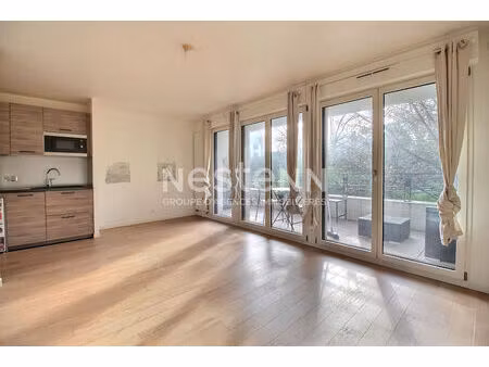 studio à courbevoie 35.02m2 + terrasse de de 11m2