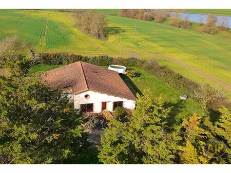 saint denis la chevasse - grange rénovée 7 pièces