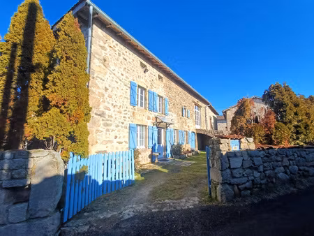 ferme rénovée sur terrain attenant