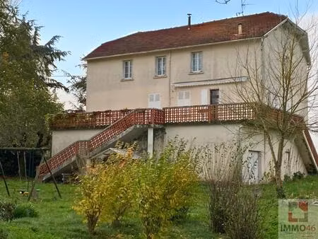 grande maison de 250 m² à rénover – 8 chambres – lacapelle-marival