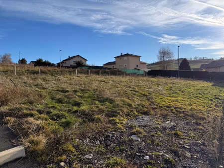 terrain constructible proche centre-ville yssingeaux !
