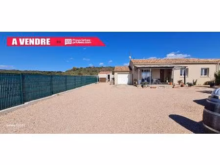 villa type 4 de plain pied  93m² habitables avec garage/piscine sur 744 m² de terrain
