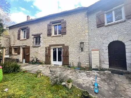 maison familiale atypique 206 m² avec piscine intérieure
