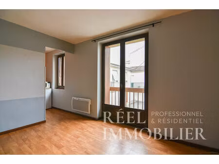 à louer - appartement t2 calme et fonctionnel à auch (basse ville)