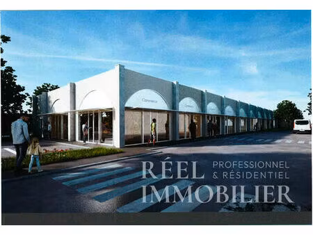 local commercial auch 205 95 m2