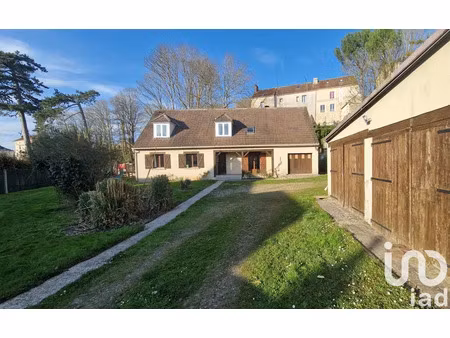 maison à chars (95750)