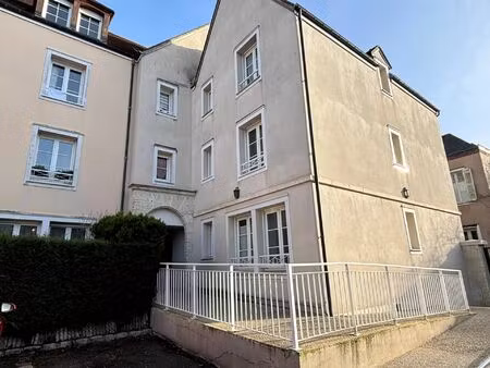 location appartement 4 pièces 72 m2 à chartres