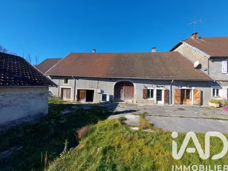 maison de village à sarrogna (39270)