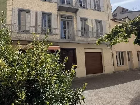immeuble à ax-les-thermes (09110)