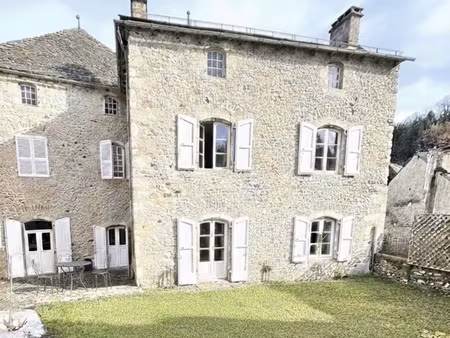 demeure à chaudes-aigues (15110)