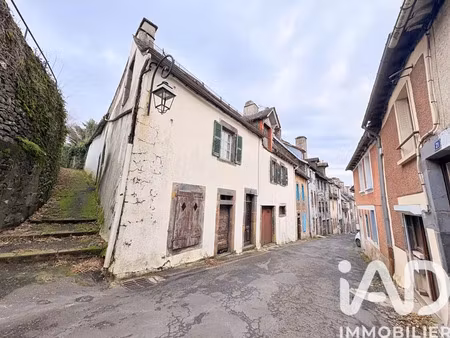 maison à mauriac (15200)