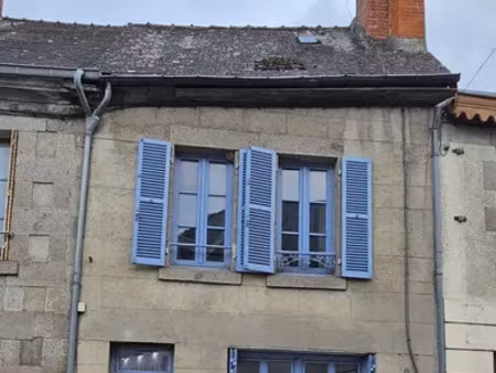 maison à chénerailles (23130)