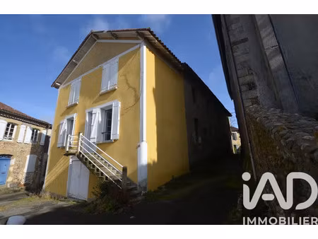 maison de village à saint-mont (32400)