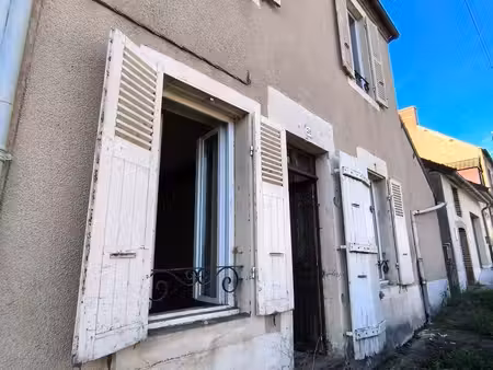 maison traditionnelle à châtillon-en-bazois (58110)