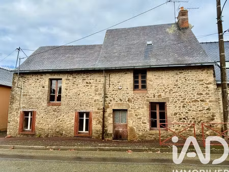 maison de village à la bazouge-des-alleux (53470)