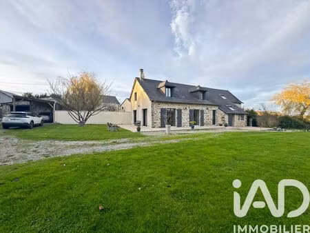 longère à l’huisserie (53970)