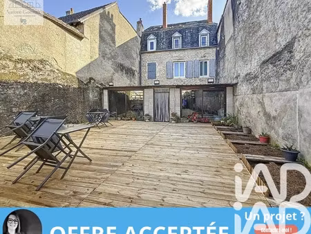 maison à saint-pierre-le-moûtier (58240)