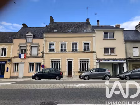 maison de ville à pré-en-pail (53140)