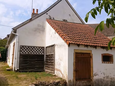 maison de campagne à ainay-le-vieil (18200)