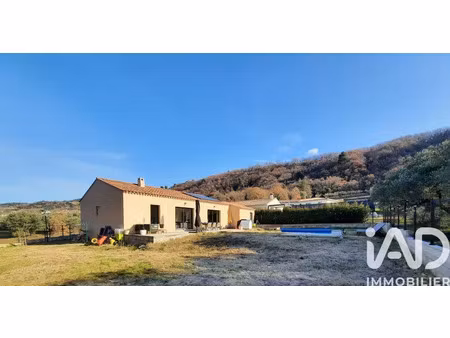 maison à volonne (04290)