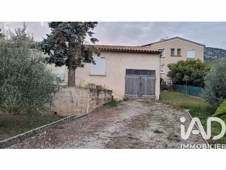 maison à volx (04130)