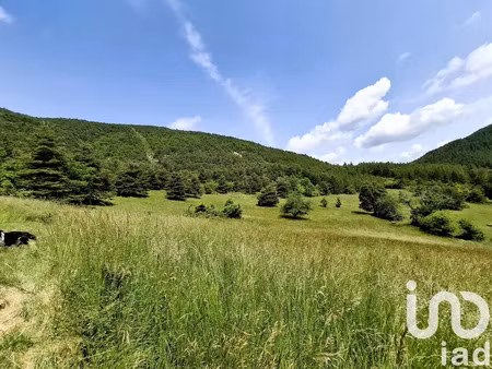 terrain à senez (04330)