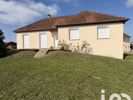 maison traditionnelle à issy-l’évêque (71760)