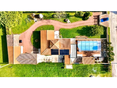 maison 8 pièces 222 m² à vendre / acheter le gua 17600 ? | era immobilier