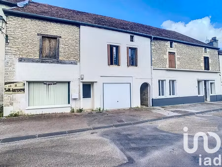 immeuble à châteauvillain (52120)