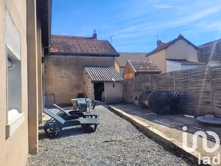 immeuble à gueugnon (71130)