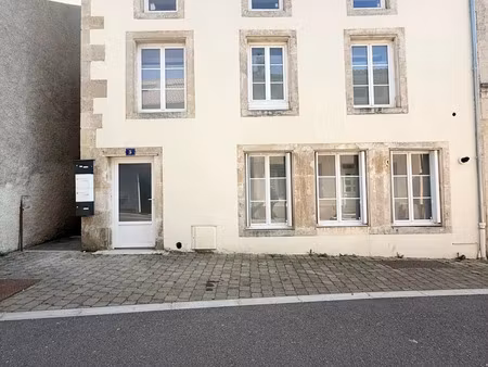 immeuble à nogent (52800)