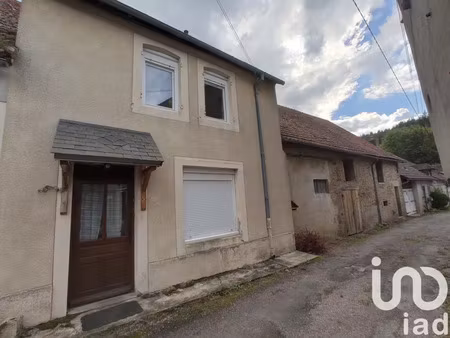 maison de village à lucenay-l’évêque (71540)