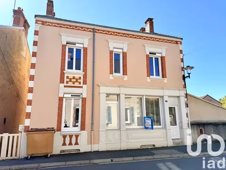 maison de village à issy-l’évêque (71760)