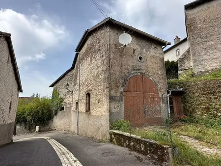 maison de village à attigny (88260)