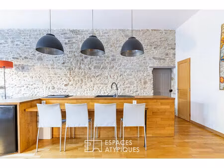 maison de maître du xviiie avec piscine et jardin clos au coeur du minervois