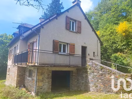 maison traditionnelle à estaing (12190)