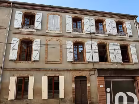 immeuble à beaumont-de-lomagne (82500)