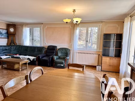 maison traditionnelle à montclar (04140)
